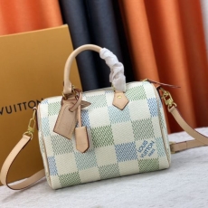 Louis Vuitton Speedy Bags